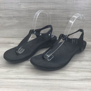Vionic black thong sandals size 7